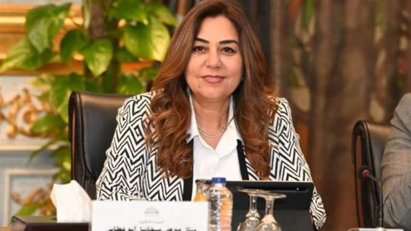 الدكتورة منال عوض