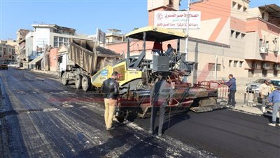 محافظ كفر الشيخ يتابع أعمال الرصف بقرى الرياض