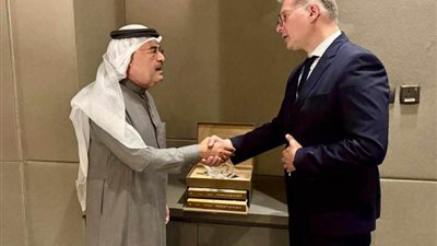 وزير البترول يلتقي رئيس 