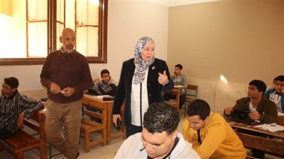 وكيل تعليم بني سويف تتابع امتحانات النقل