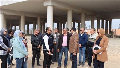 نائب محافظ  بني سويف يصطحب لجنة الوزراء لتفقدها مشروع مجمع مواقف السيارات