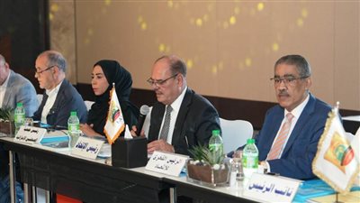  الصحفيين العرب يشارك احتفالات جمعية الصحفيين الإماراتيين بذكرى اليوبيل الفضي