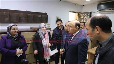 عبدالمعطي يتفقد المركز التكنولوجي لخدمة مواطني بيلا لمتابعة منظومة التصالح