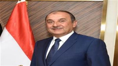 وزير قطاع الأعمال: مصر تتمتع بكل مقومات النهوض بصناعة إطارات السيارات