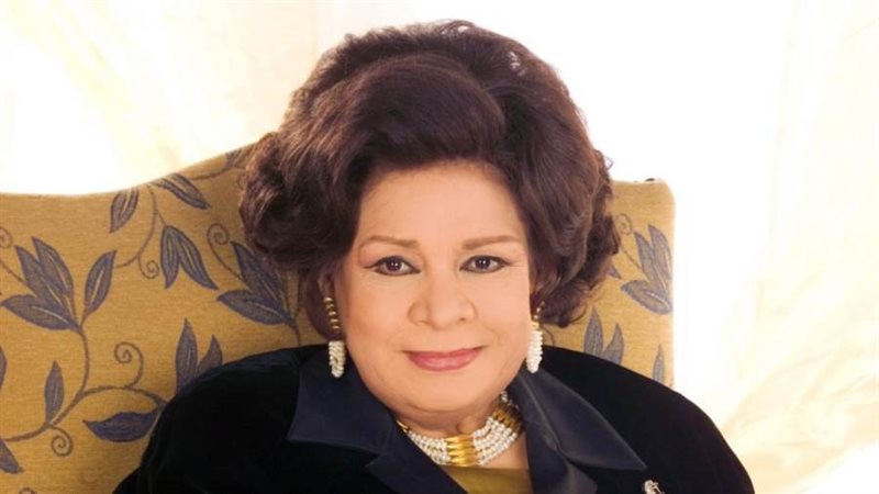 الفنانة كريمة مختار