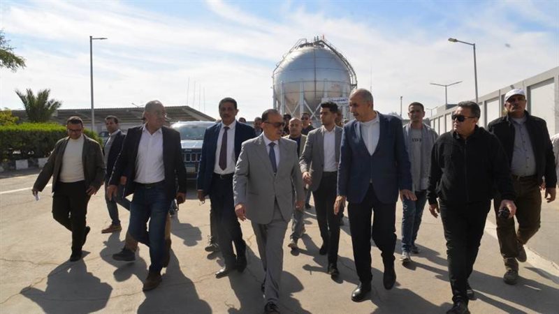 محافظ أسيوط يتفقد