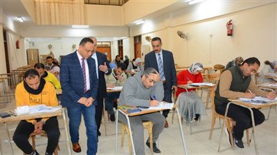 انتظام امتحانات الدراسات العليا بمعهد بحوث ودراسات البيولوجيا الجزيئية جامعة أسيوط