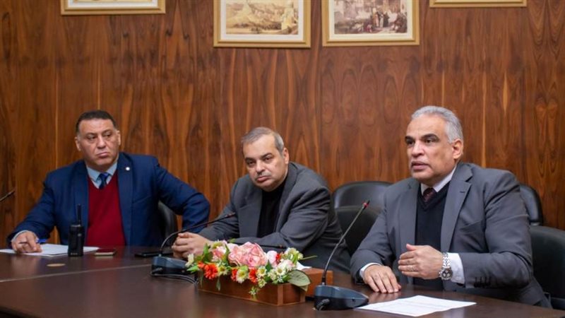 جانب من اجتماع جامعة