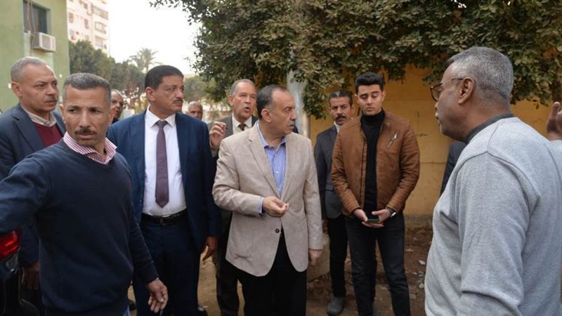 جانب من جولة المحافظ