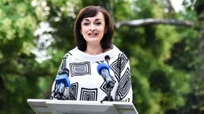 سفيرة رومانيا بالقاهرة: نشيد بالجهود الدؤوبة لمصر لوقف إطلاق النار بغزة