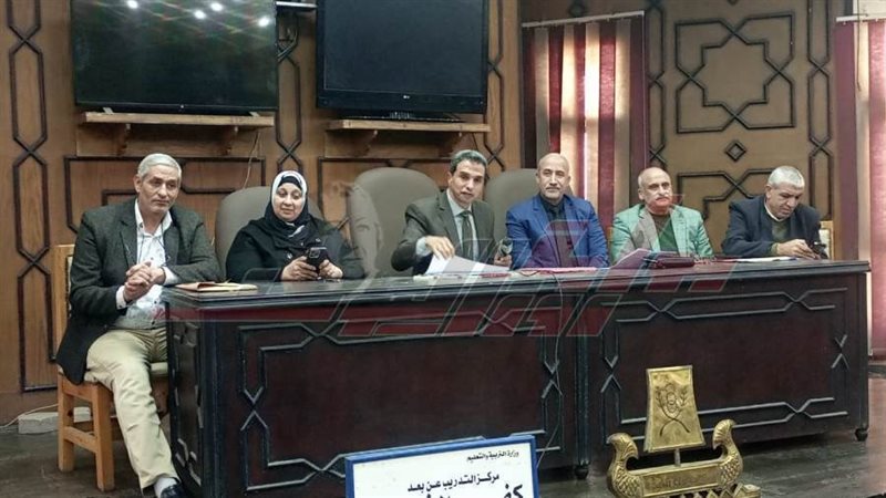 خلال الاجتماع