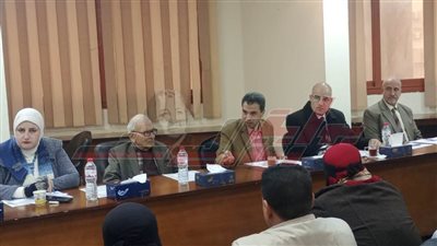 إجراء المقابلات مع المتقدمين للوظائف الإشرافية بتعليم كفر الشيخ