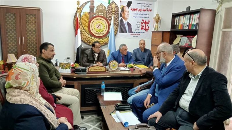 وكيل الوزارة داخل