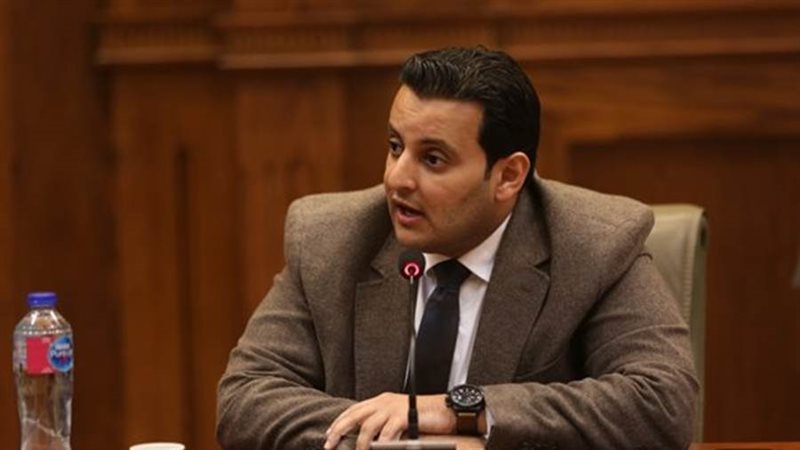 النائب أحمد سمير