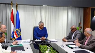 محافظ أسوان: تخصيص حصة إضافية من أسطوانات البوتاجاز بالتنسيق مع وزير البترول