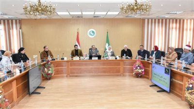 محافظ الشرقية يتابع معدلات أداء تطبيق منظومة تراخيص المحال العامة