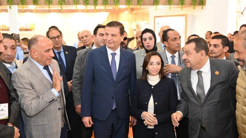 وزير الزراعة ومحافظ