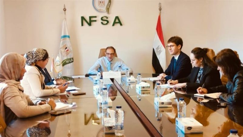 الهوبي مع الوفد الفرنسي