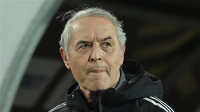 عاجل.. هل أخطأ الأهلي بالحفاظ علي كولر ؟