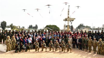 قوات المظلات تستقبل زيارة الإعلاميين وطلبة الجامعات التي تنظمها  قوات الدفاع الشعبي وإدارة الشؤون المعنوية 