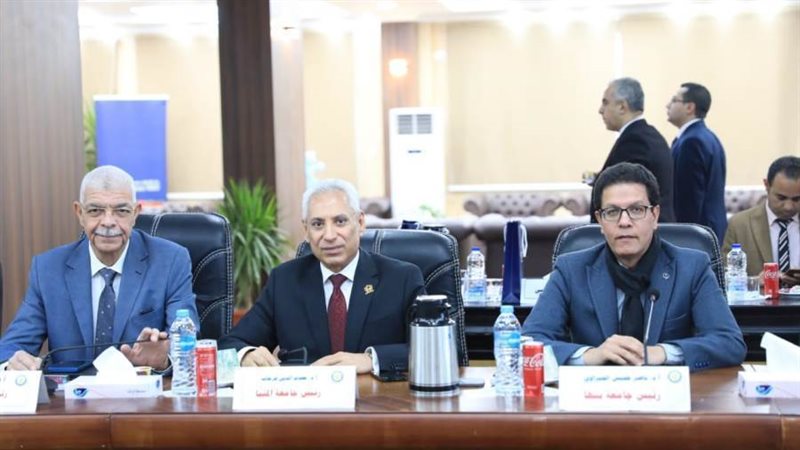 رئيس جامعة المنيا