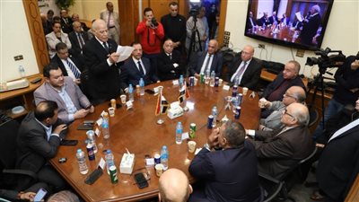 رئيس حزب الغد يكرم قيادات الشرطة السابقين تقديرا لدورهم الوطني