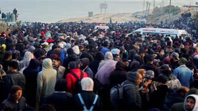 عاجل.. بدء عودة آلاف النازحين الفلسطينيين إلى شمال غزة
