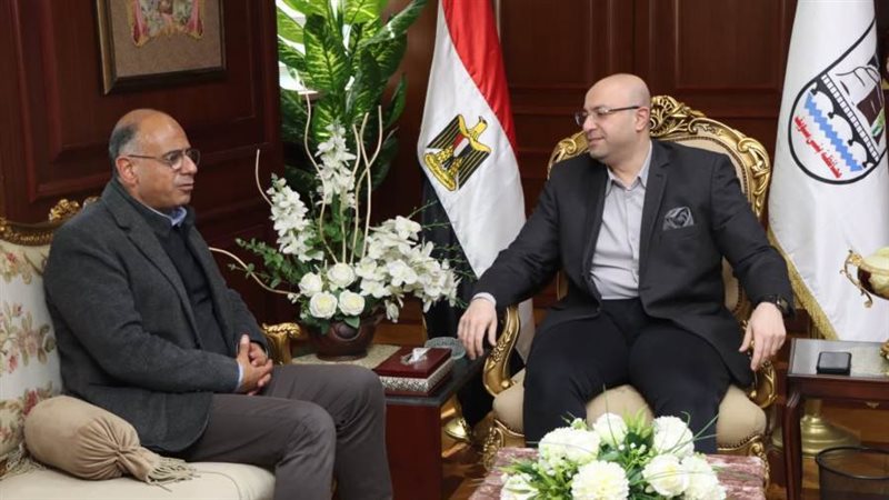 محافظ بنى سويف يستقبل