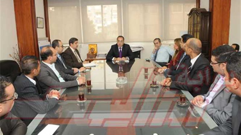 وزير الإسكان يُشكل