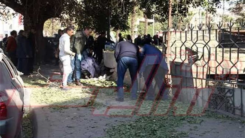 بالصور .. محامى عام