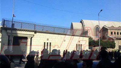 مصدر: انفجار الكاتدرائية جاء رد على تأييد إعدام حبارة والقبض على نجل المعزول مرسى فى فض رابعة