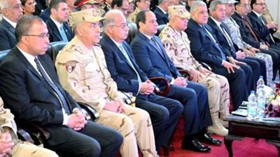 الرئيس يوجه بإزالة المنازل الواقعة فى مجرى السيول برأس غارب