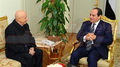 السيسي لرئيس مجلس النواب الليبي : مصر تولي أهمية كبيرة لعودة الاستقرار إلى ليبيا