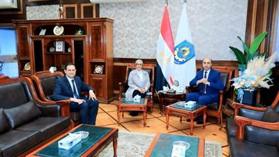 رئيس جامعة دمنهور يستقبل رئيس معهد تكنولوجيا المعلومات لبحث سبل التعاون بين الطرفين