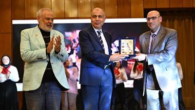 محافظ المنيا ونائب رئيس قصور الثقافة يشهدان انطلاق ملتقى المبدع الصغير  