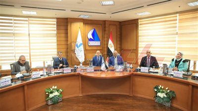 محافظ كفر الشيخ يشارك في اجتماع مجلس الجامعة ويستعرض عددًا من المشروعات