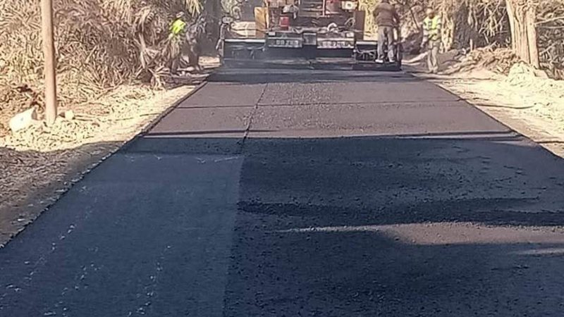 جانب من أعمال رصف