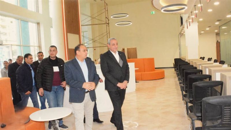 محافظ الغربية خلال