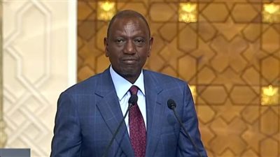 الرئيس الكيني يشيد بجهود الرئيس السيسي في تعزيز الأمن والسلام بالمنطقة