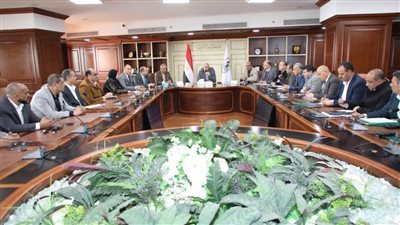 خطة متكاملة لضبط الأسواق وتوفير السلع الأساسية ببنى سويف استعداداً لشهر رمضان