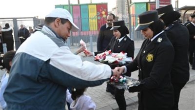 رجال الشرطة يواصلون مشاركة المواطنين الاحتفال بالذكرى الـ73 لعيد الشرطة بمحافظات الجمهورية