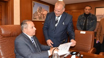 محافظ بورسعيد يعتمد نتيجة الشهادة الإعدادية للفصل الدراسي الأول بنسبة نجاح 74,5% 