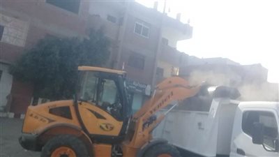 إزالة التعديات وحملات نظافة وتركيب كشافات إنارة وتغير الكشافات المتهالكة بني سويف