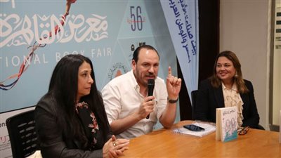 تجارب الكاتبات في ندوة 