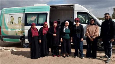 الكشف على 689 مواطنًا بالقافلة الطبية في 