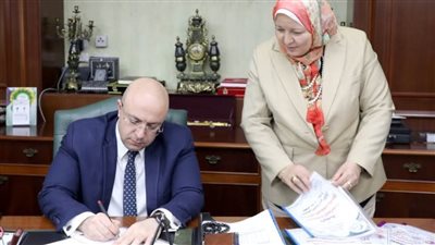 محافظ بني سويف يعتمد نتيجة امتحانات الفصل الأول للشهادة الإعدادية بنسبة 75.8%