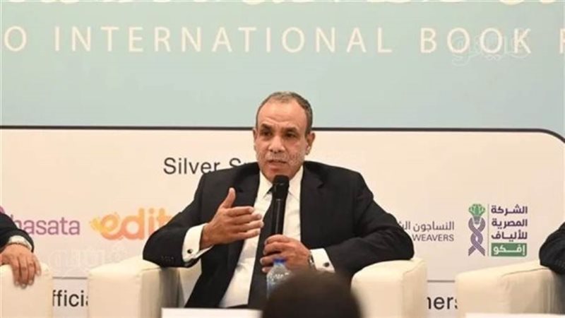 بدر عبد العاطي وزير