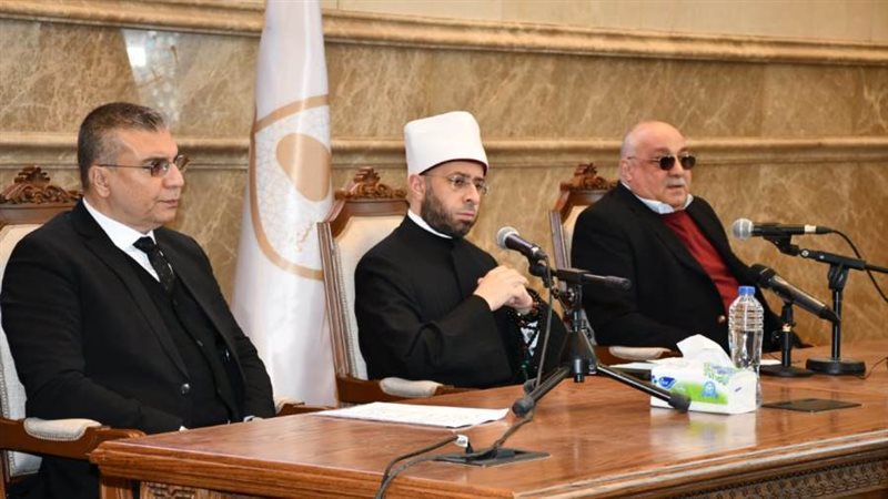 وزير الاوقاف خلال