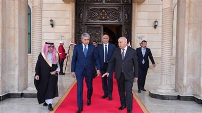 وزير السياحة والآثار يشارك في مراسم إعلان 