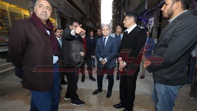 محافظ كفر الشيخ يتفقد أعمال تركيب الإنترلوك 